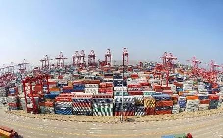 山東全力爭取青島港自貿(mào)港政策 沿海內(nèi)陸十余地競逐，上海貿(mào)易地位受關(guān)注